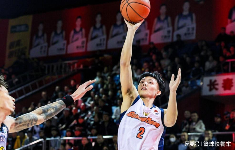 乐鱼app下载-CBA一夜又连造两大惨案！广东21分狂胜吉林：北控遭23分大败！
